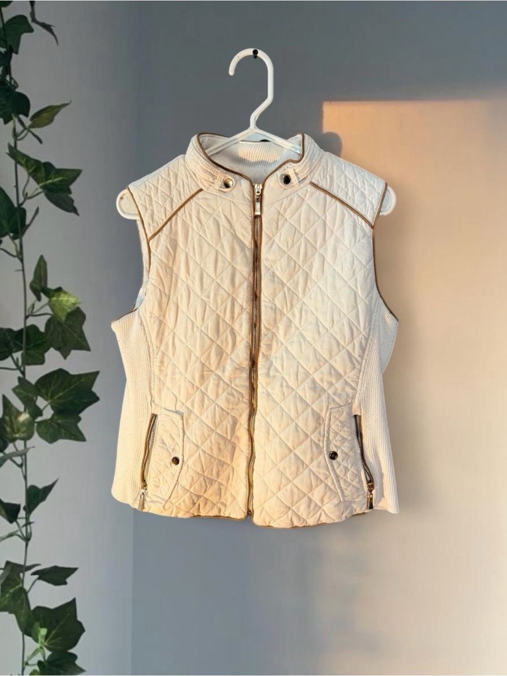 Quilted Cream Zip-Front Vest